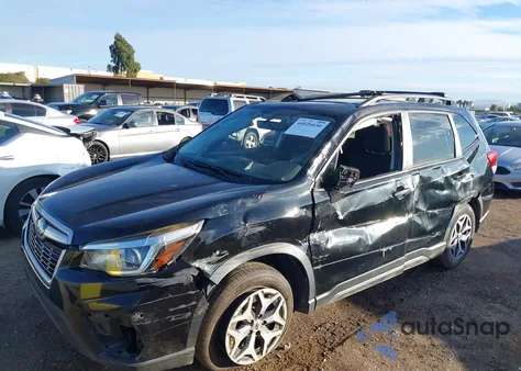 2019 Subaru Forester Premium z USA, uszkodzony, nr VIN JF2SKAGC0KH426432
